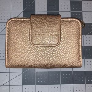 Adrienne Vittadini wallet light gold